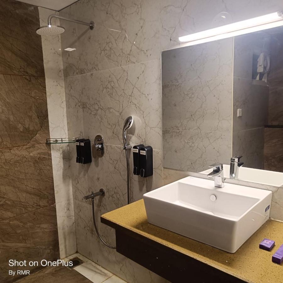 Astra Hotels & Suites Whitefield Near To Nallurahalli Metro Station And Ktpo Bengaluru Kültér fotó