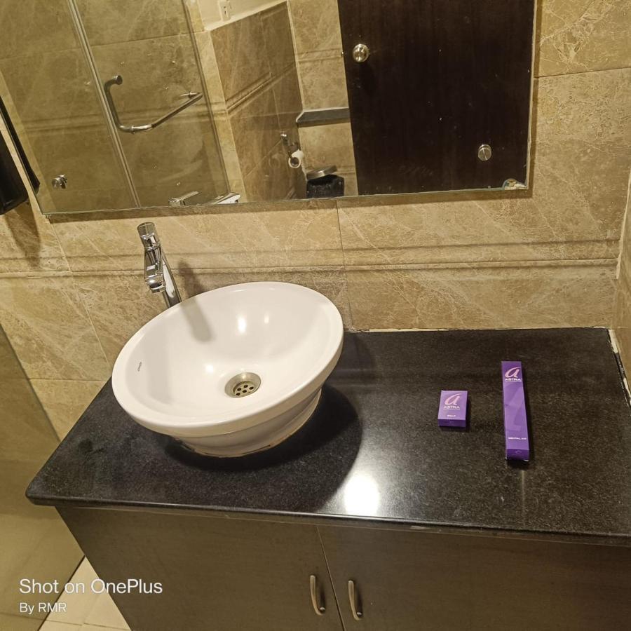Astra Hotels & Suites Whitefield Near To Nallurahalli Metro Station And Ktpo Bengaluru Kültér fotó