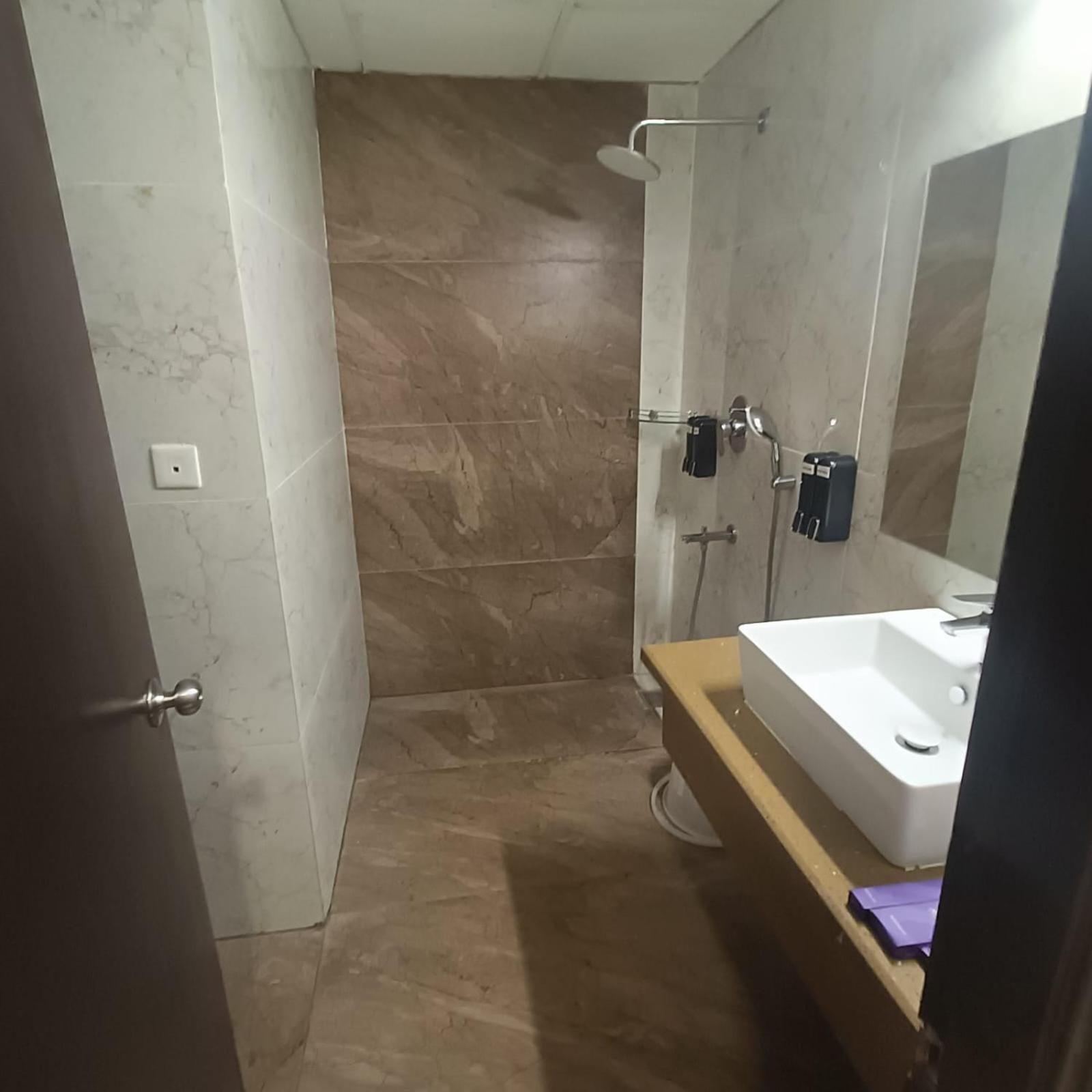 Astra Hotels & Suites Whitefield Near To Nallurahalli Metro Station And Ktpo Bengaluru Kültér fotó